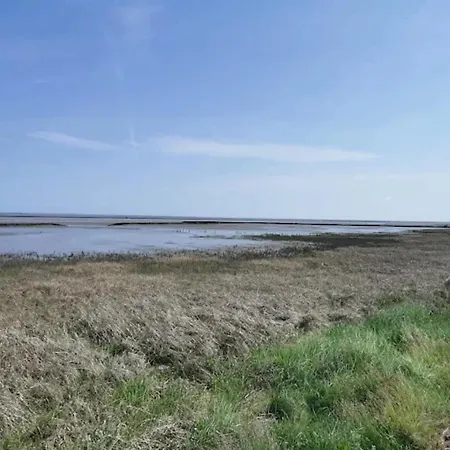 Reihenhaus, * Dornumersiel