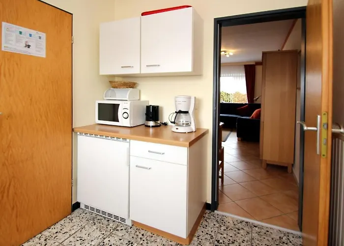 Reihenhaus, * Dornumersiel